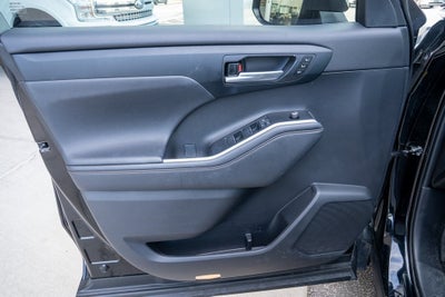 2023 Toyota Highlander Hybrid Bronze Edition