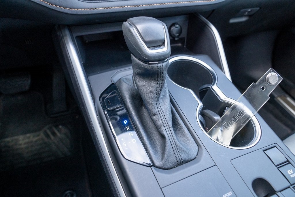 2023 Toyota Highlander Hybrid Bronze Edition