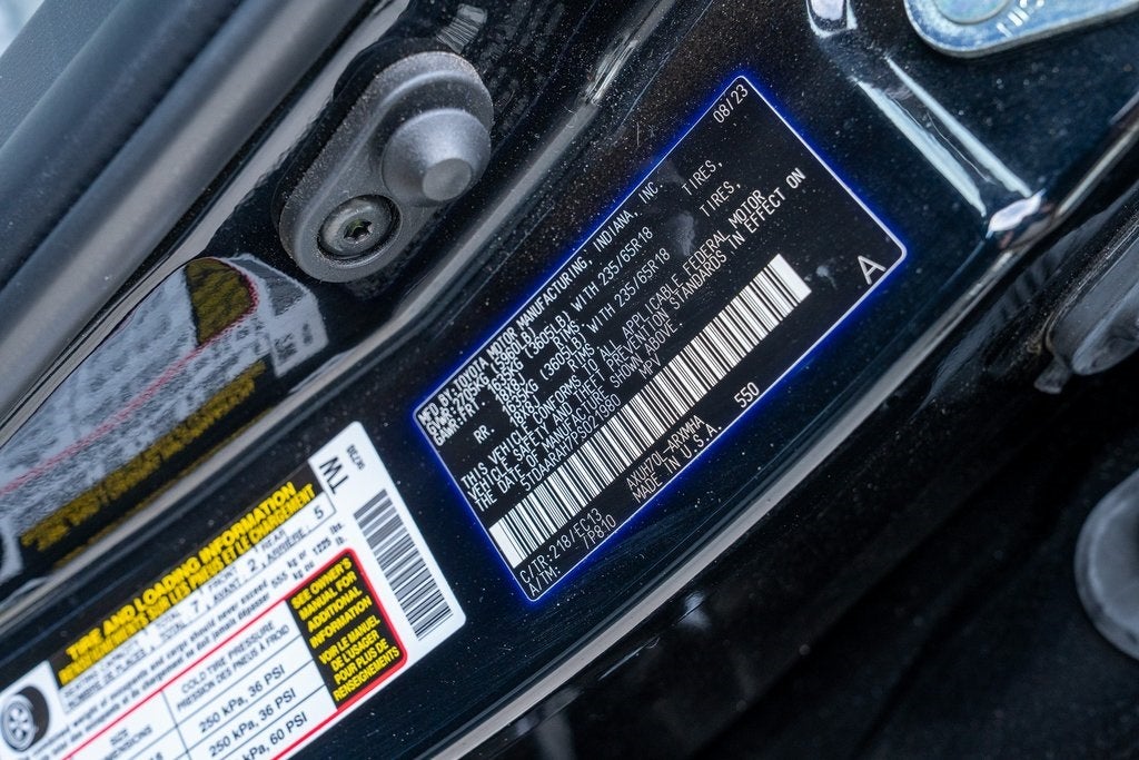 2023 Toyota Highlander Hybrid Bronze Edition