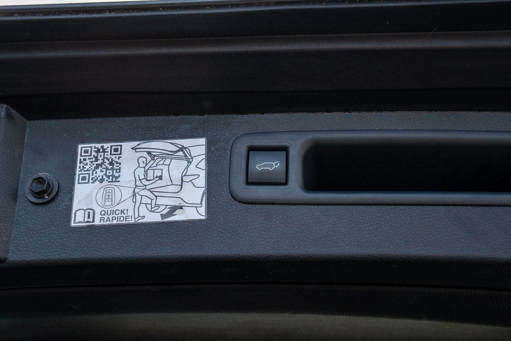 2023 Toyota Highlander Hybrid Bronze Edition