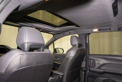 2022 Toyota Sienna Woodland Edition