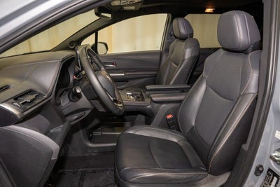 2022 Toyota Sienna Woodland Edition