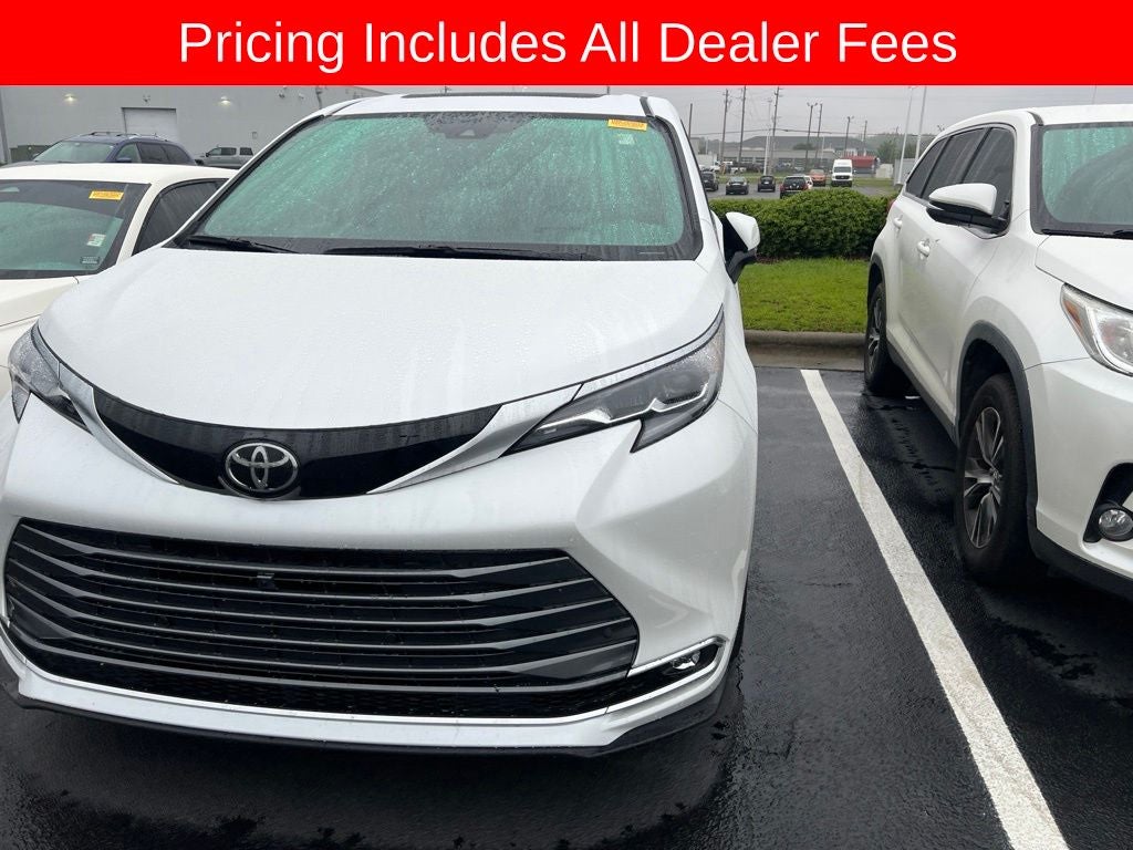 2026 Toyota Sienna Platinum 7 Passenger