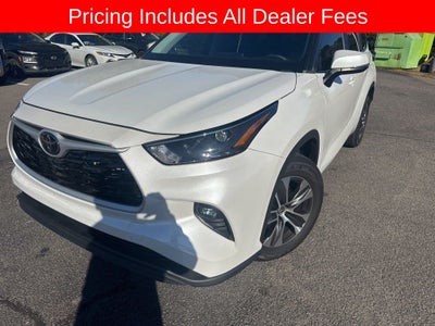 2023 Toyota Highlander XLE