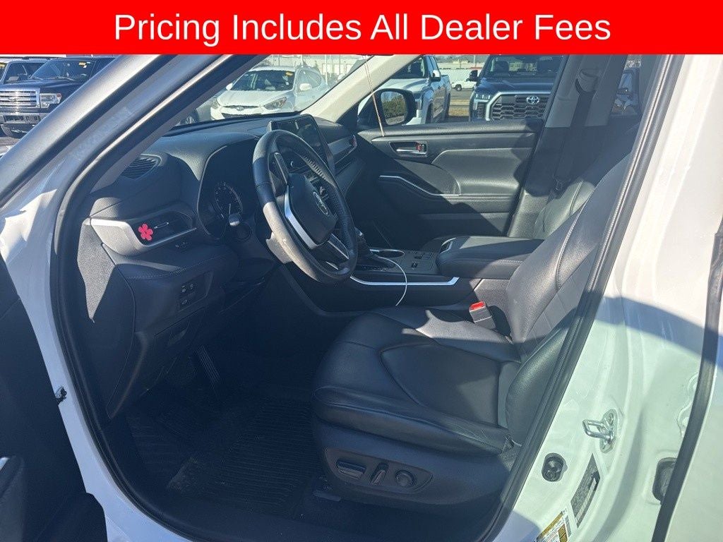 2023 Toyota Highlander XLE