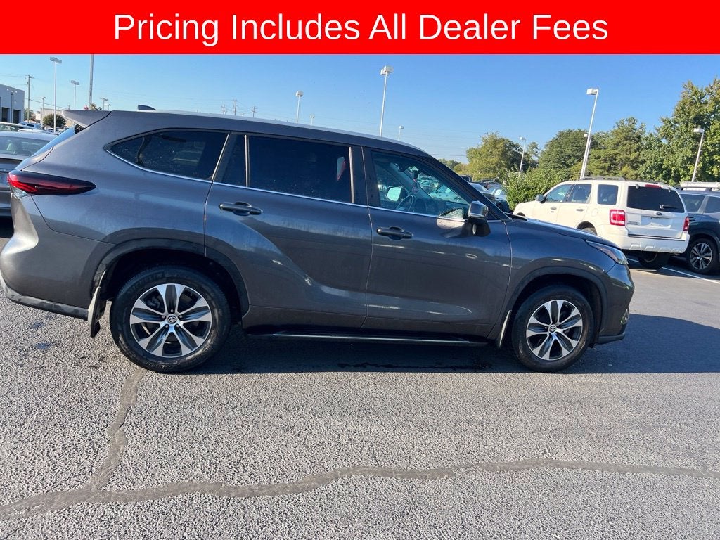 2024 Toyota Highlander XLE
