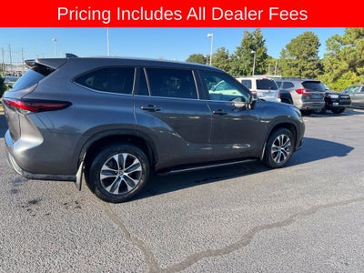 2024 Toyota Highlander XLE