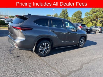 2024 Toyota Highlander XLE