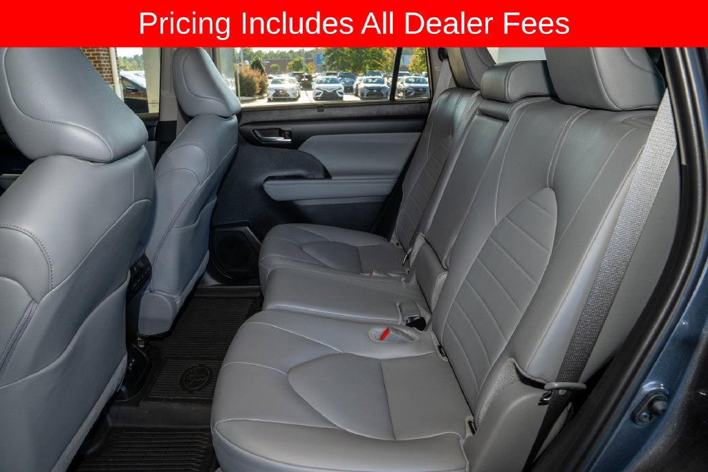 2025 Toyota Highlander XLE