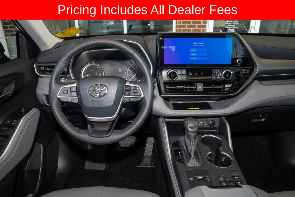 2025 Toyota Highlander XLE
