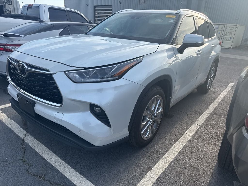 2023 Toyota Highlander L