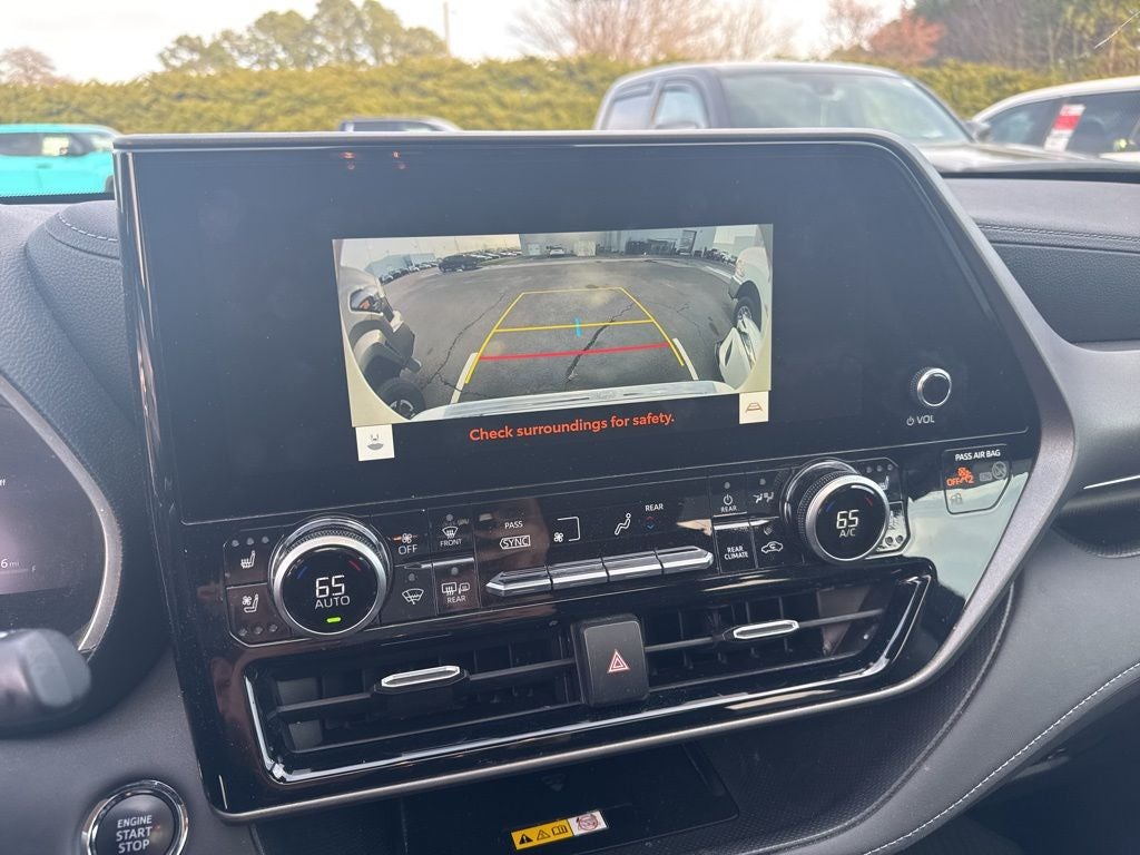 2023 Toyota Highlander L