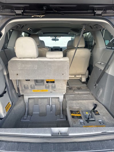 2013 Toyota Sienna XLE