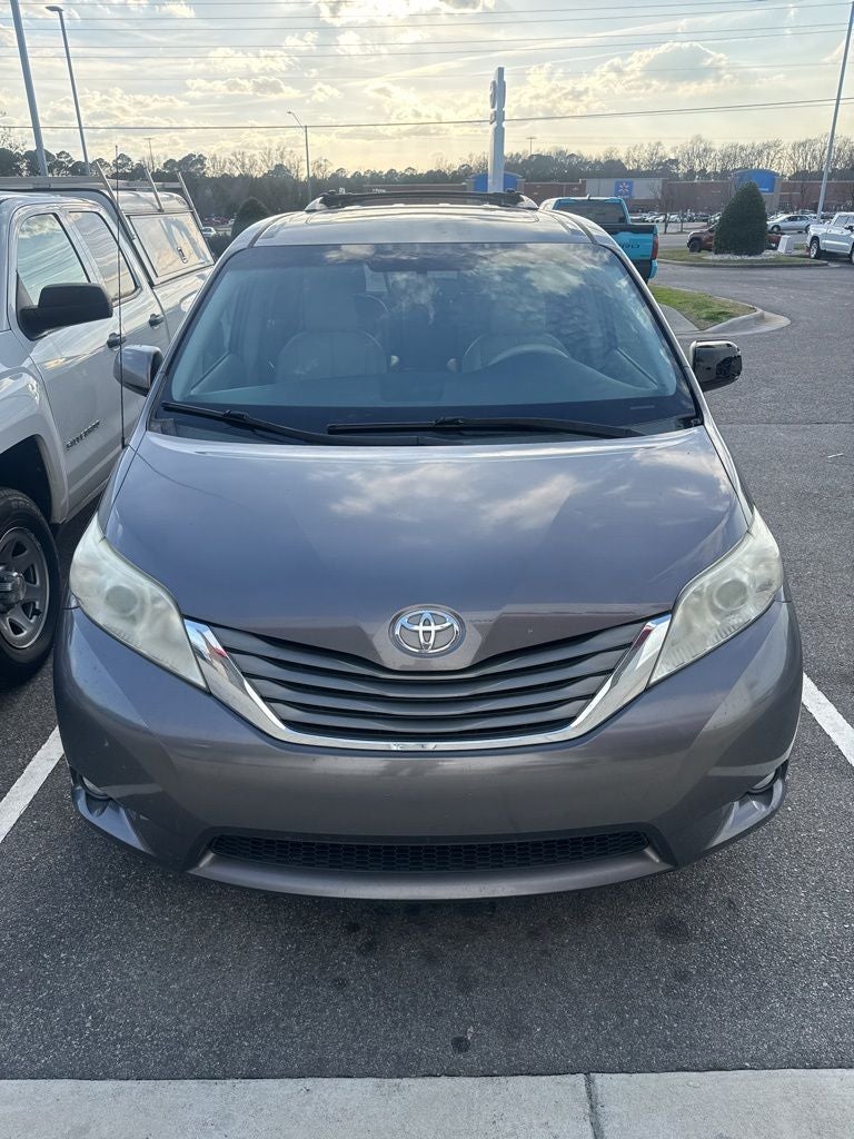 2013 Toyota Sienna XLE