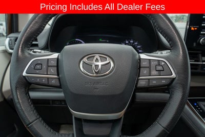 2022 Toyota Sienna XLE 8 Passenger