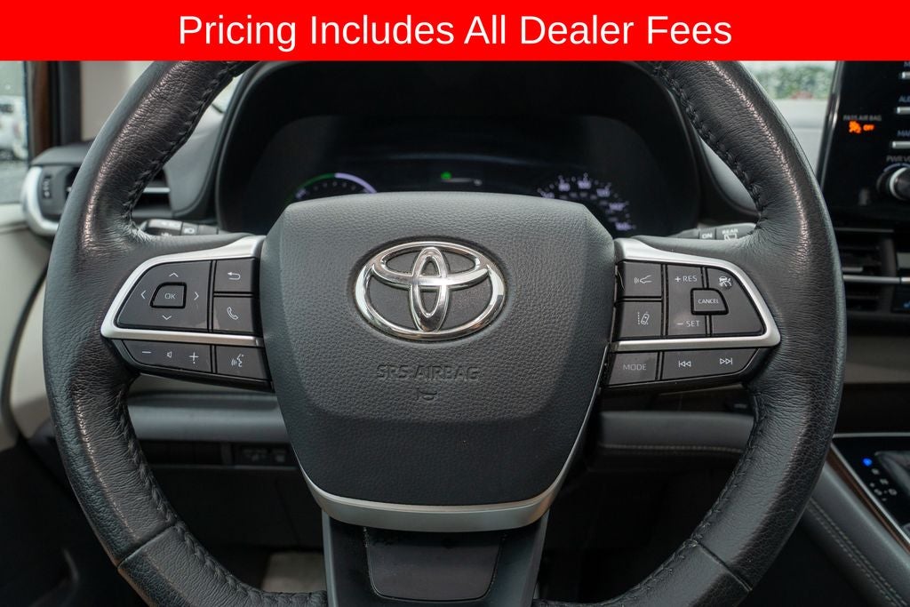 2022 Toyota Sienna XLE 8 Passenger