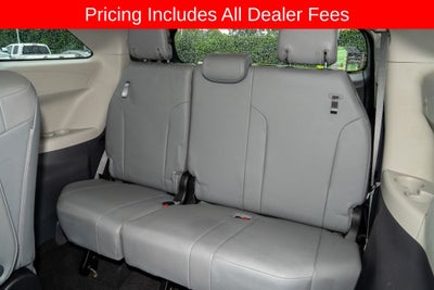 2022 Toyota Sienna XLE 8 Passenger