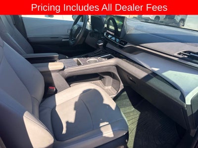2025 Toyota Sienna XLE 8 Passenger