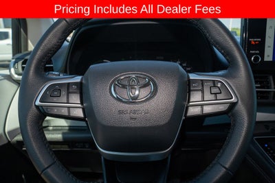 2025 Toyota Sienna XLE 8 Passenger