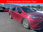 2025 Toyota Sienna XLE 8 Passenger