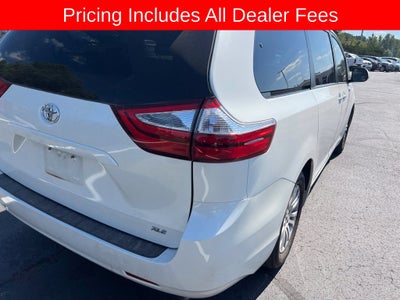 2017 Toyota Sienna XLE 8 Passenger