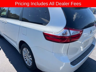 2017 Toyota Sienna XLE 8 Passenger