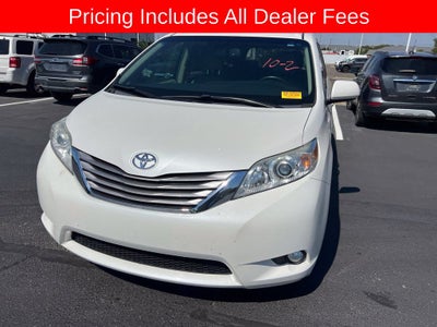 2017 Toyota Sienna XLE 8 Passenger