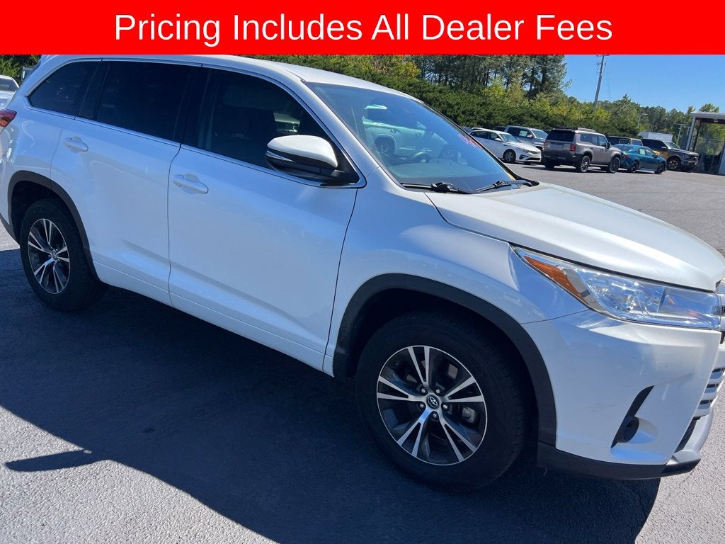 2017 Toyota Highlander LE
