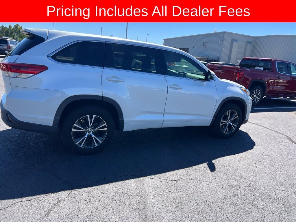 2017 Toyota Highlander LE