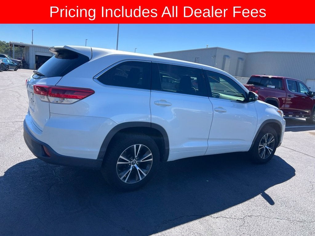 2017 Toyota Highlander LE
