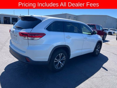 2017 Toyota Highlander LE
