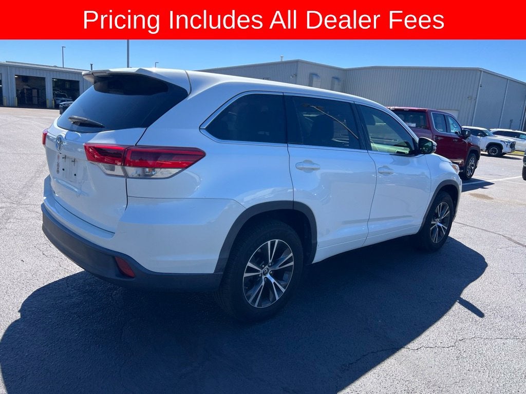 2017 Toyota Highlander LE