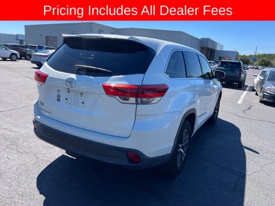 2017 Toyota Highlander LE