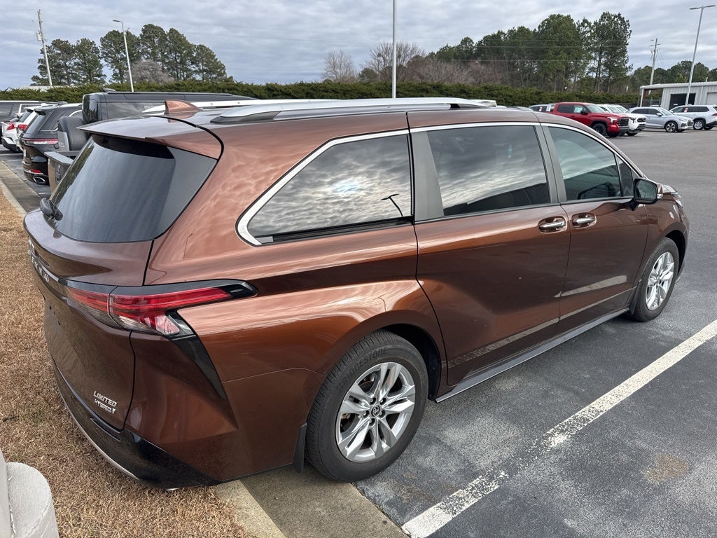 2024 Toyota Sienna Limited 7 Passenger