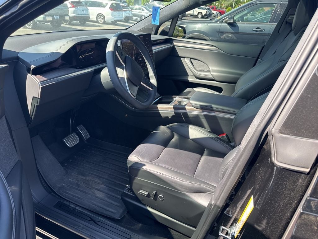 2023 Tesla Model X Standard Range