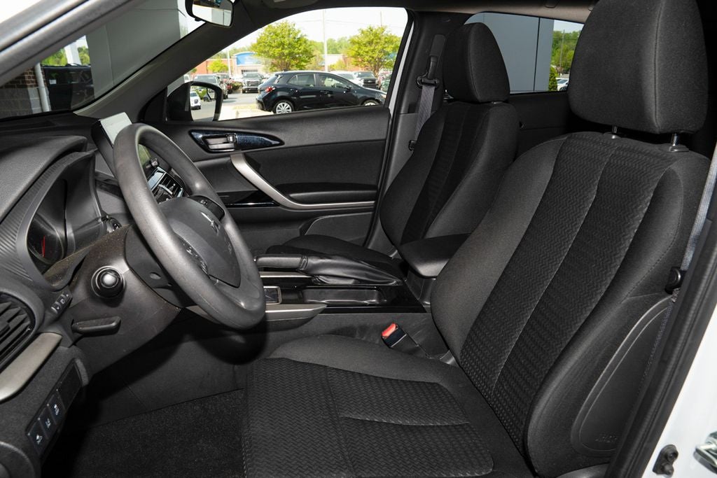 2024 Mitsubishi Eclipse Cross LE