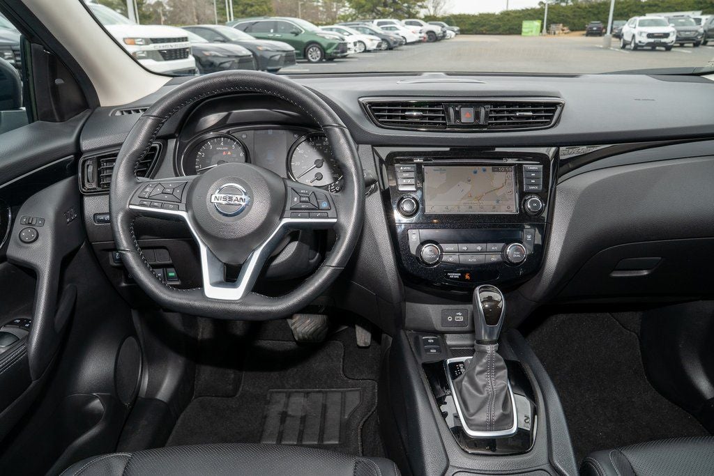 2022 Nissan Rogue Sport SL