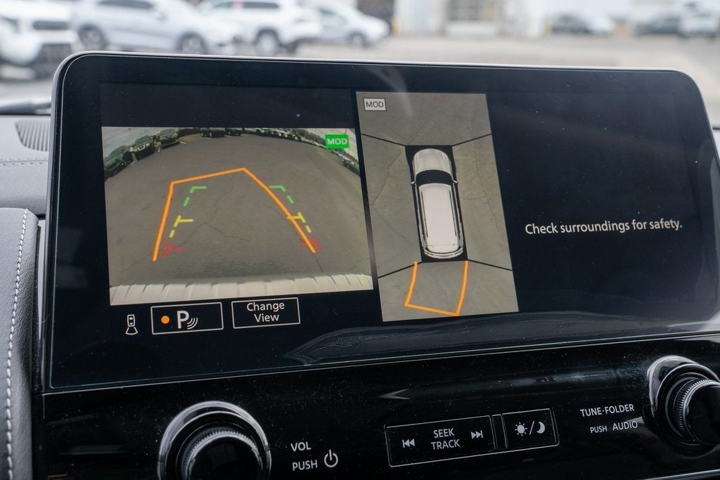 2022 INFINITI QX80 LUXE