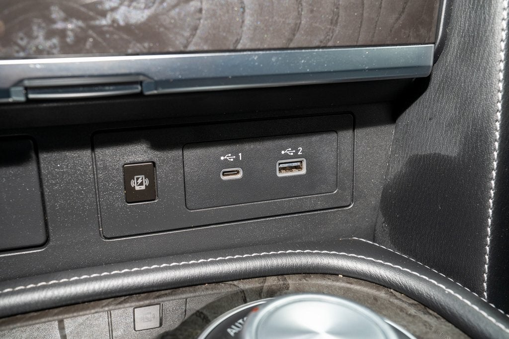 2022 INFINITI QX80 LUXE