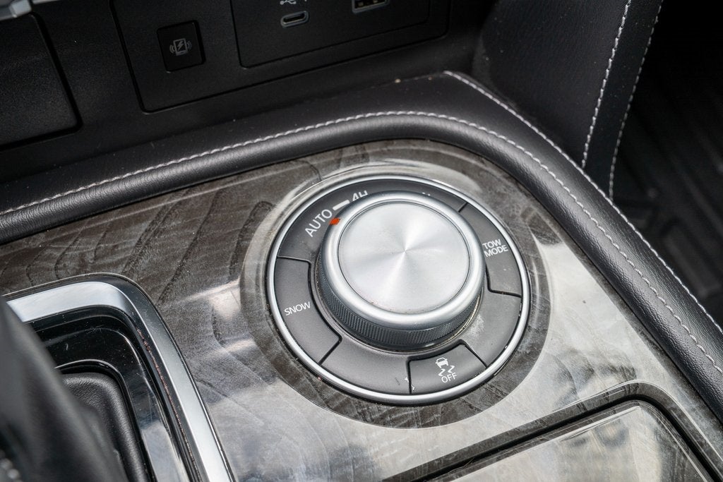 2022 INFINITI QX80 LUXE