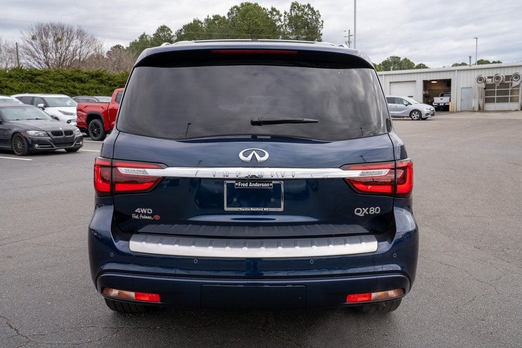 2022 INFINITI QX80 LUXE