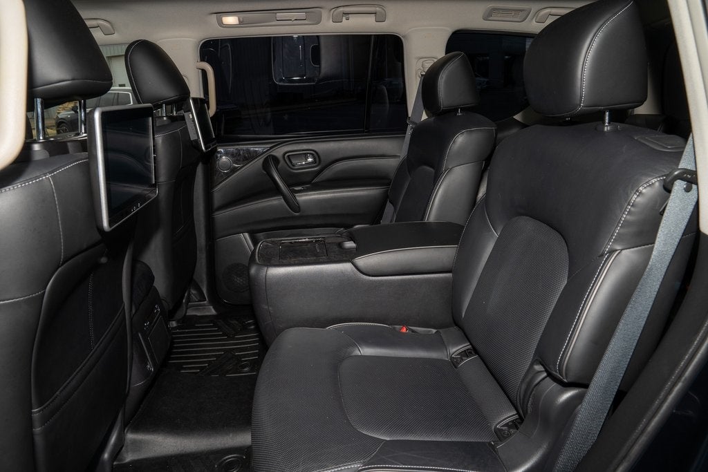 2022 INFINITI QX80 LUXE