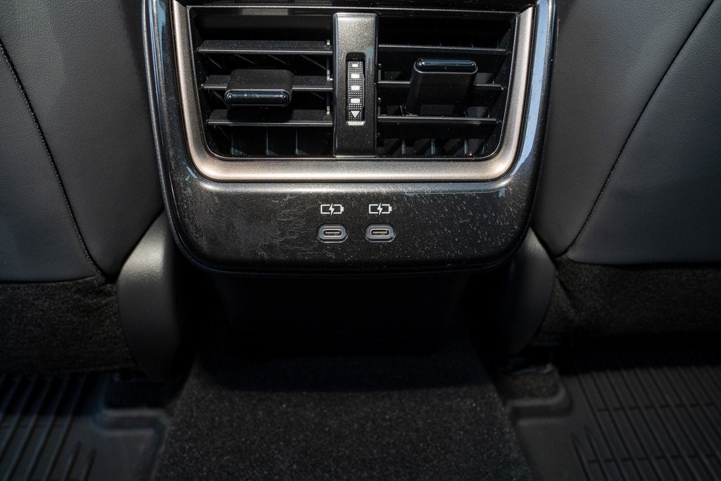 2024 Toyota Crown Platinum