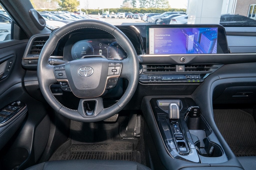 2024 Toyota Crown Platinum