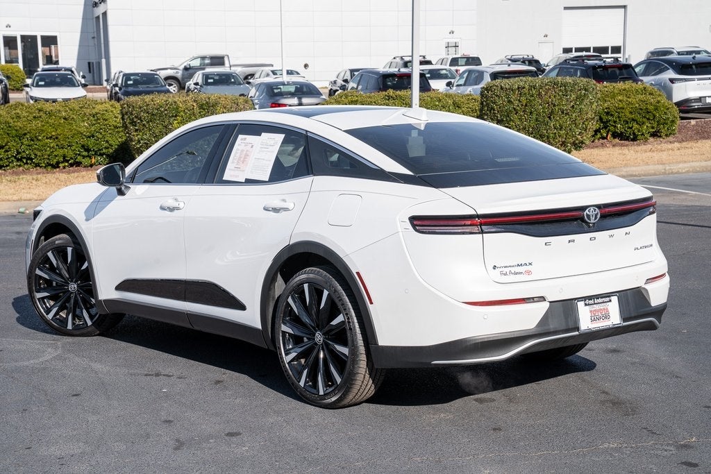 2024 Toyota Crown Platinum