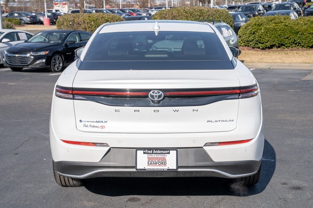 2024 Toyota Crown Platinum