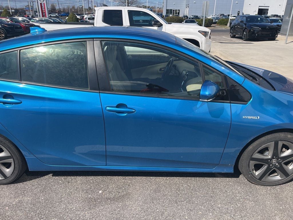 2019 Toyota Prius L