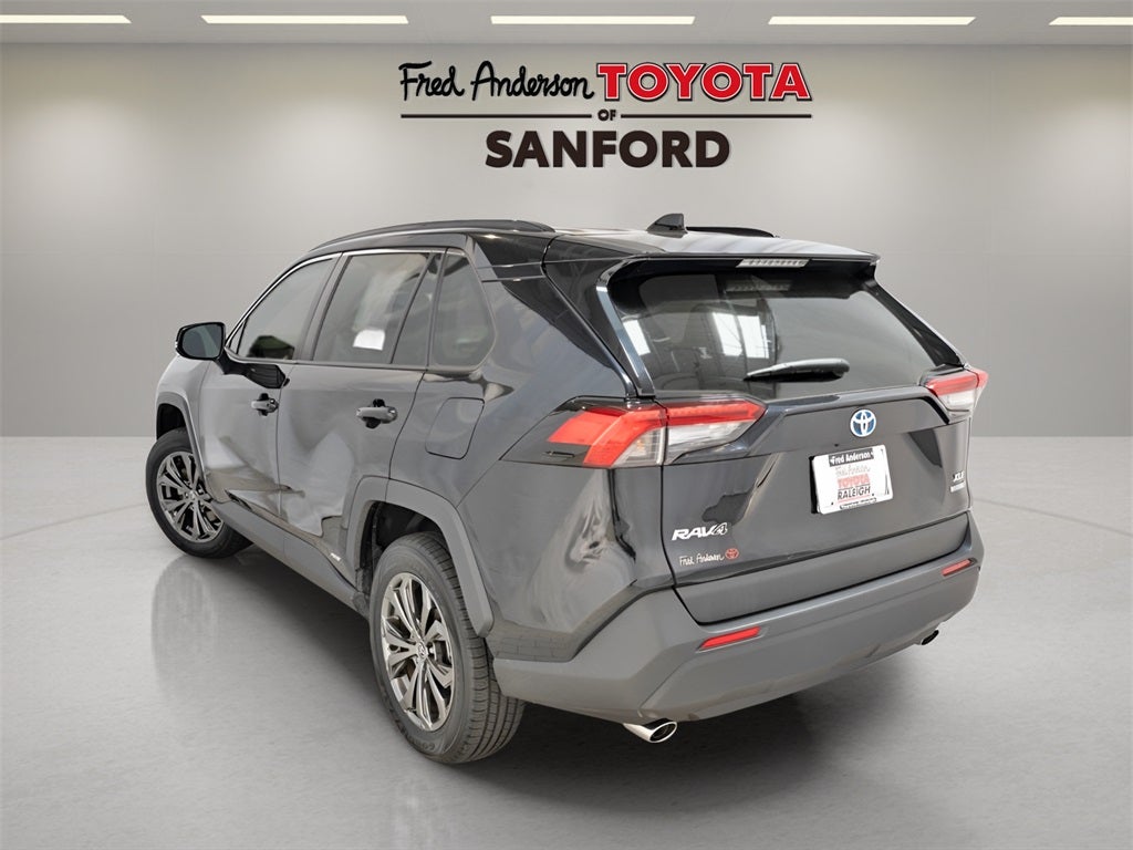 2022 Toyota RAV4 Hybrid XLE Premium