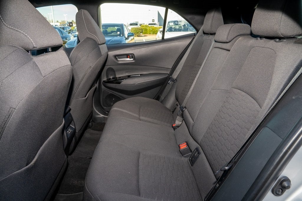 2025 Toyota Corolla Hatchback SE