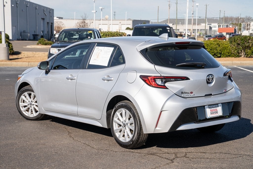 2025 Toyota Corolla Hatchback SE